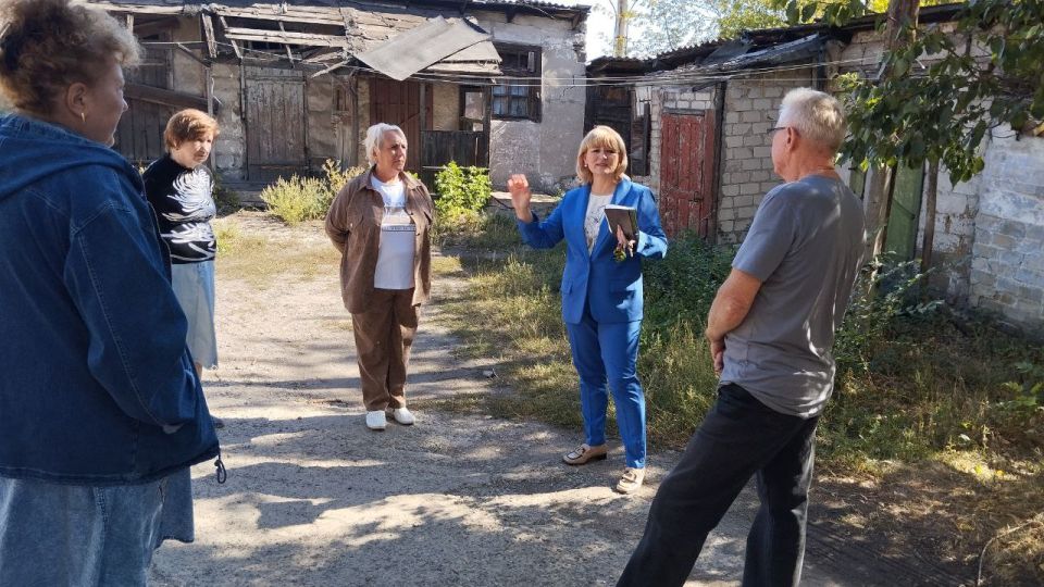 Сегодня, 22 сентября в Червоногвардейском районе состоялась встреча заместителя руководителя Управы Червоногвардейского внутригородского района Администрации городского округа Макеевка Татьяны Задорожной с жителями жилого...