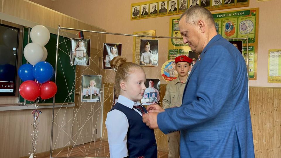 Дети ждут... А герои сражаются Дети ждут... А герои сражаются