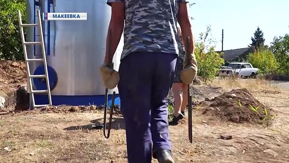 В Макеевке укрепляют водный фронт: новая водонапорная башня в посёлке Калинино!