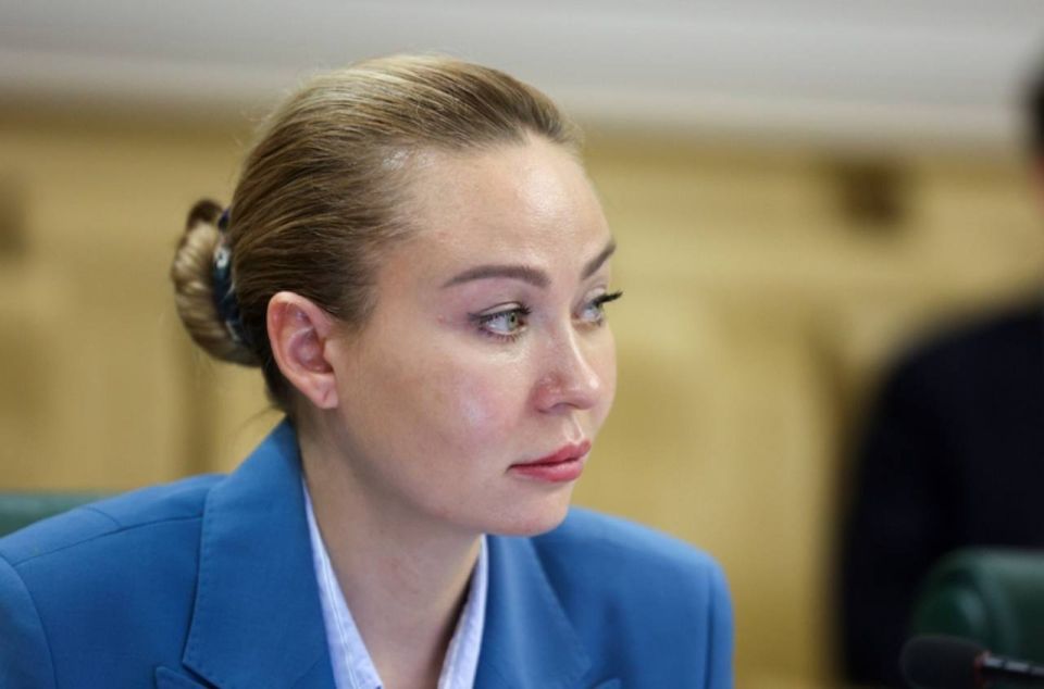 Александр Подгорный: Сегодня состоялось очередное заседание Совета по вопросам интеграции воссоединенных субъектов Российской Федерации в правовую и социально-экономическую системы России при Совете Федерации Александр Подгорный: Сегодня состоялось очередное заседание Совета по вопросам интеграции воссоединенных субъектов Российской Федерации в правовую и социально-экономическую системы России при Совете Федерации