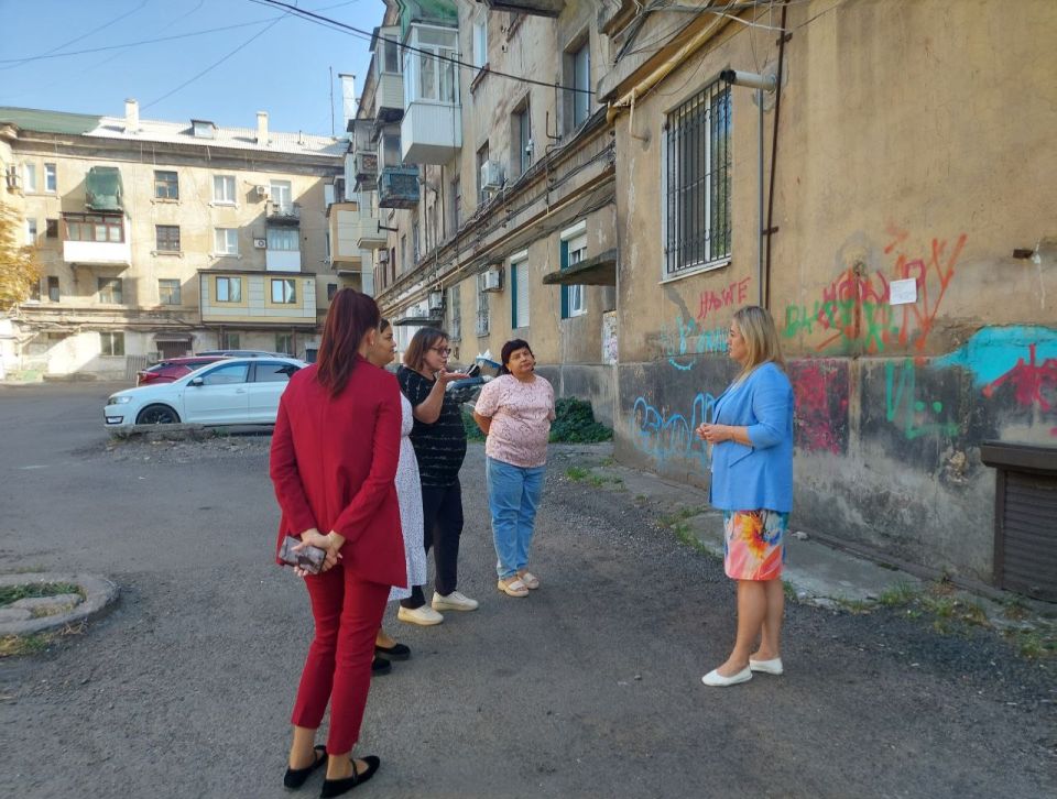 �������, 24 ��������, ������ ������� ��������� ������� ������� � �������� �� �������: �.�. ��������, �. ��������, ��. ������, �. 54 � 51