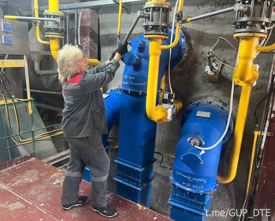 НА СТРАЖЕ ТЕПЛА: КАК ФИЛИАЛ «МАКЕЕВКАТЕПЛОСЕТЬ» ГОТОВИТСЯ ВСТРЕЧАТЬ ОТОПИТЕЛЬНЫЙ СЕЗОН НА СТРАЖЕ ТЕПЛА: КАК ФИЛИАЛ «МАКЕЕВКАТЕПЛОСЕТЬ» ГОТОВИТСЯ ВСТРЕЧАТЬ ОТОПИТЕЛЬНЫЙ СЕЗОН