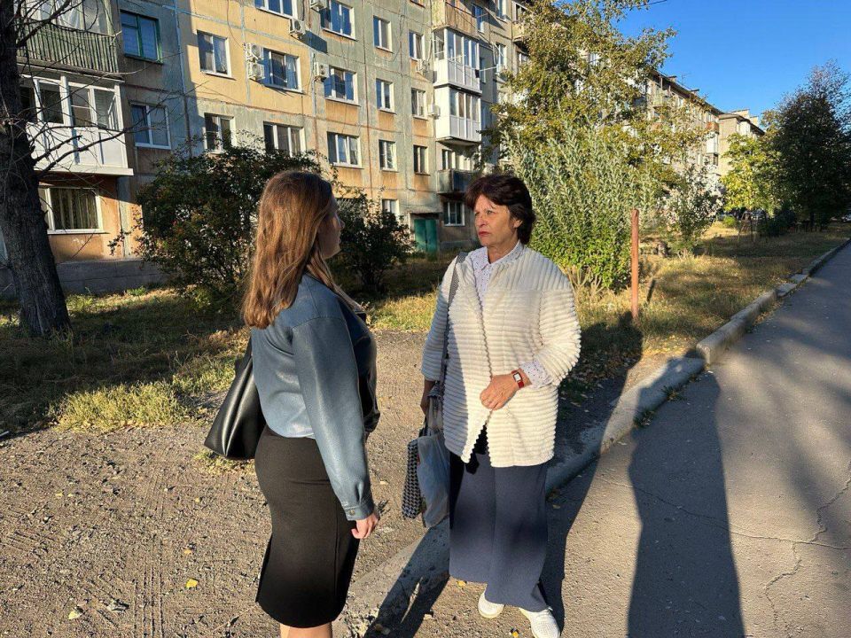 Сегодня, 25 сентября, спикер Татьяна Ткачик провела встречи по адресу: г.о. Макеевка, г. Макеевка, кв-л Гвардейский, д. 19 и д. 21 Сегодня, 25 сентября, спикер Татьяна Ткачик провела встречи по адресу: г.о. Макеевка, г. Макеевка, кв-л Гвардейский, д. 19 и д. 21