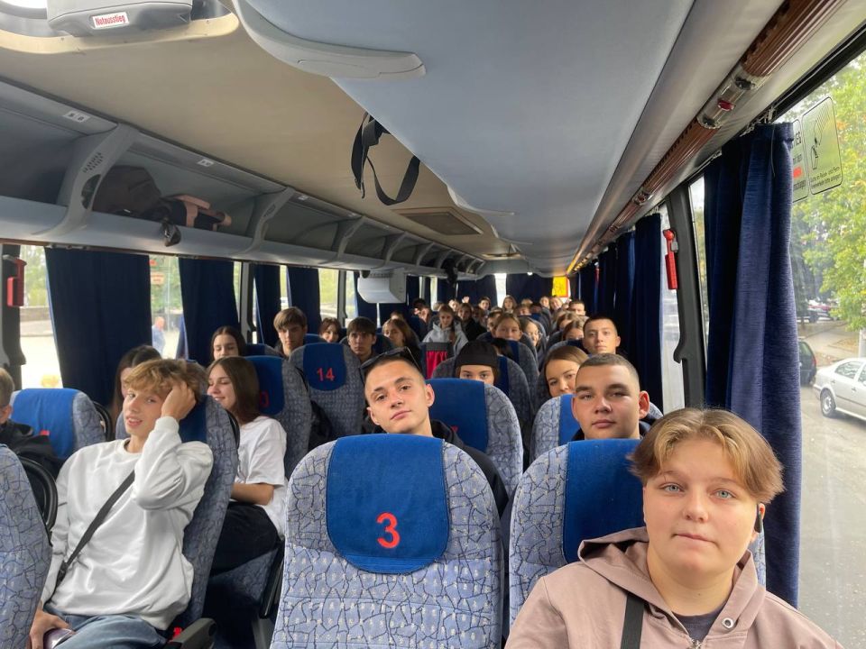 В рамках проекта "Новая школа" продолжается участие старшеклассников в проекте «Университетские смены»