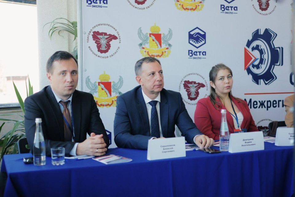 В рамках партийного проекта «Выбирай свое» предприятия города Макеевки: В рамках партийного проекта «Выбирай свое» предприятия города Макеевки: