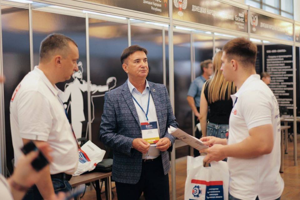 В рамках партийного проекта «Выбирай свое» предприятия города Макеевки: