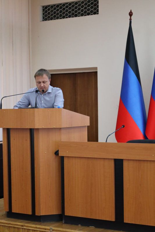 Валентина Харлашка: 26 сентября провела 55 заседание Макеевского городского совета Донецкой Народной Республики Валентина Харлашка: 26 сентября провела 55 заседание Макеевского городского совета Донецкой Народной Республики