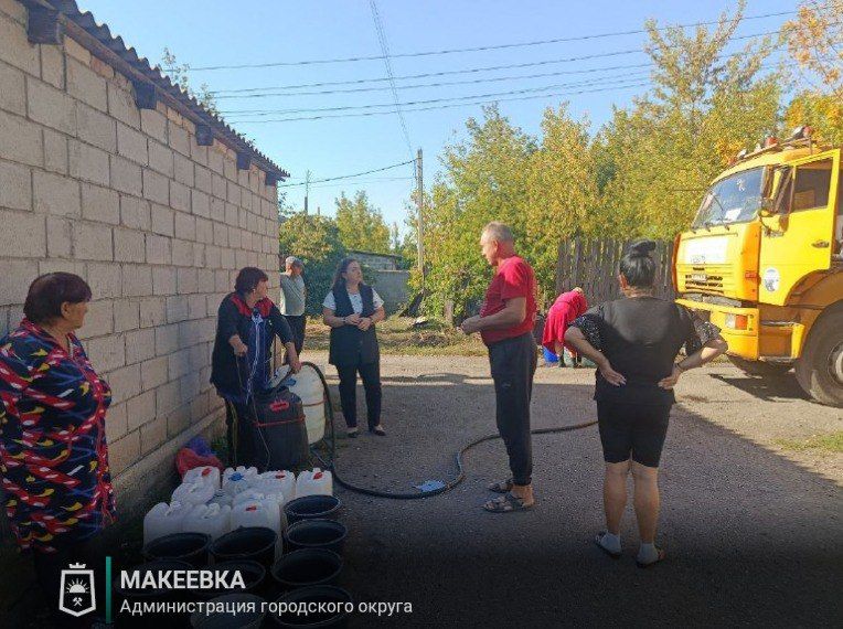 Депутаты Макеевского городского совета продолжают осуществлять контроль за доставкой воды