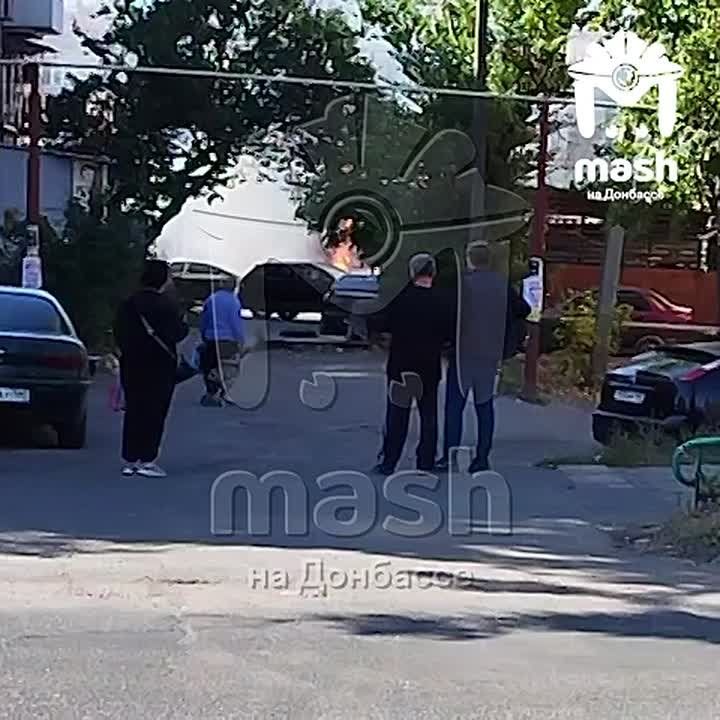 Горит торговый центр в Червоногвардейском районе Макеевки