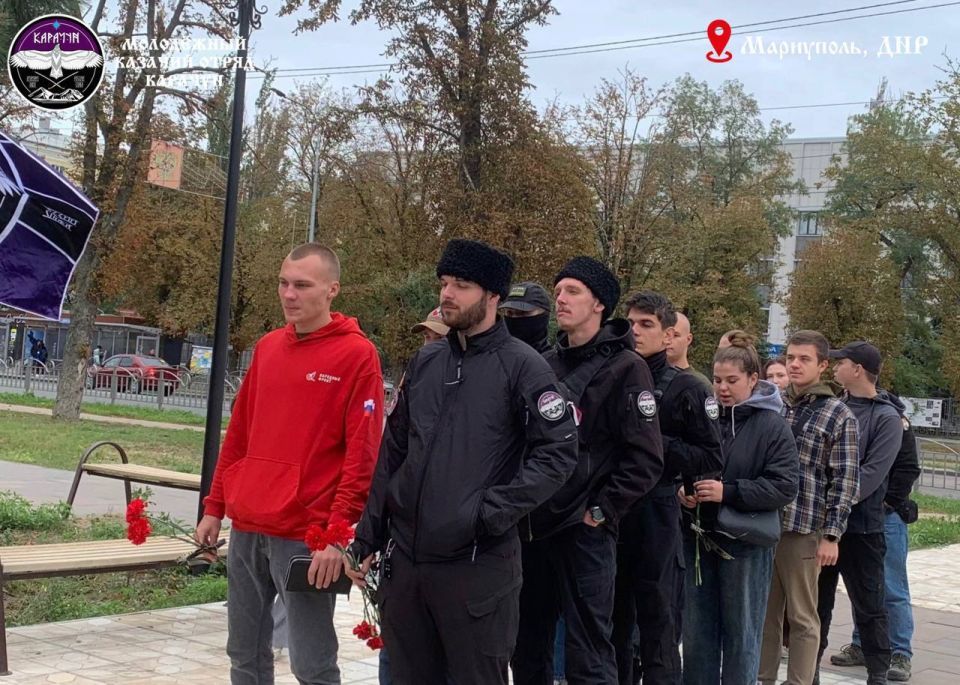 День воссоединения — символ нашего единства! День воссоединения — символ нашего единства!