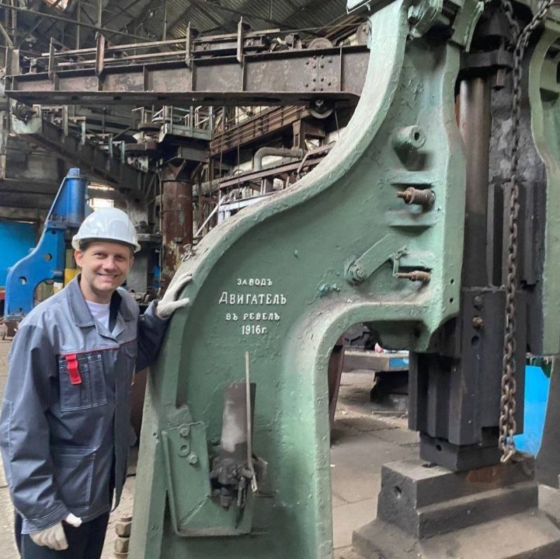 Помните прибаутку, что Сталин якобы «принял страну с сохой, а сдал – с ядерной бомбой» Помните прибаутку, что Сталин якобы «принял страну с сохой, а сдал – с ядерной бомбой»