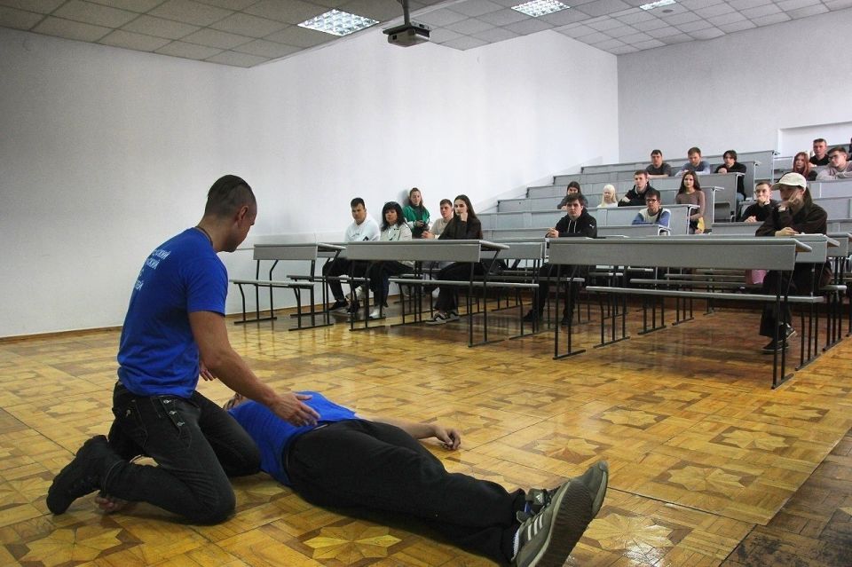 День воссоединения: помним героев и совершенствуем навыки День воссоединения: помним героев и совершенствуем навыки