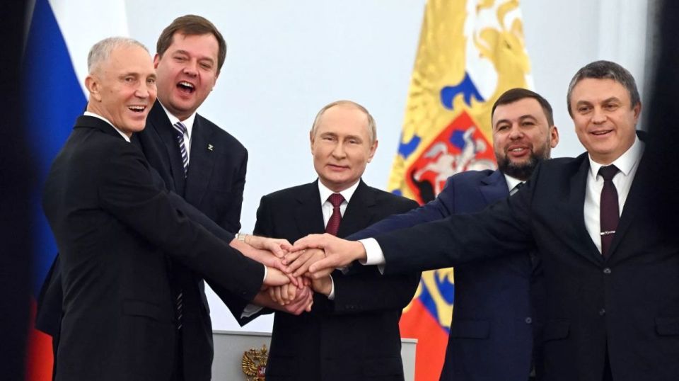 Александр Подгорный: Три года назад Донбасс вернулся домойдень, наполненный слезами радости и долгожданным воссоединением