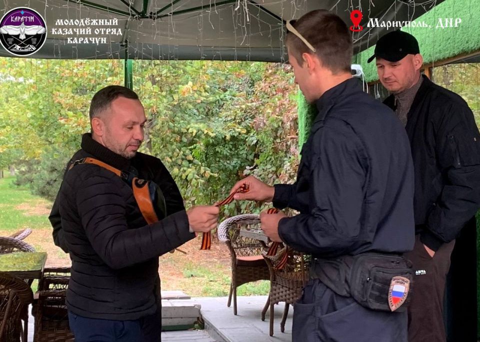 День воссоединения — символ нашего единства! День воссоединения — символ нашего единства!