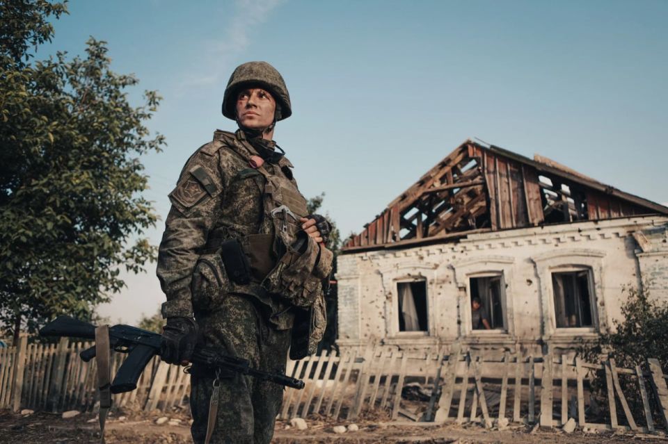 Прошел фронт, плен и начал новую жизнь в Мариуполе: Егор Бероев снимает мини-сериал “Марик” Прошел фронт, плен и начал новую жизнь в Мариуполе: Егор Бероев снимает мини-сериал “Марик”