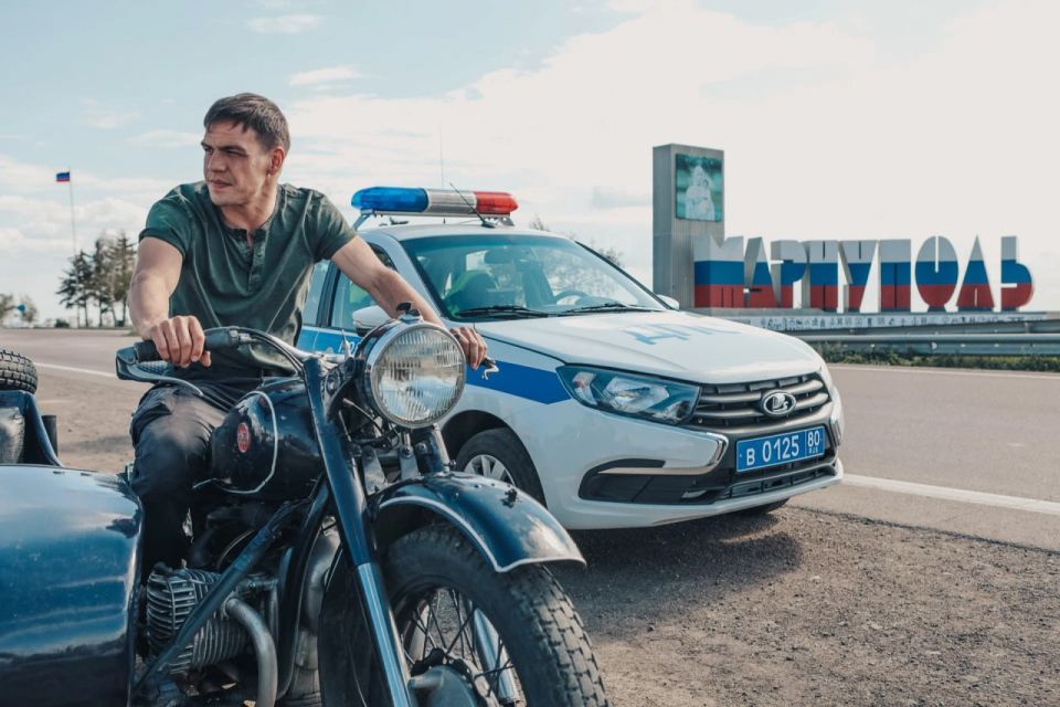 Прошел фронт, плен и начал новую жизнь в Мариуполе: Егор Бероев снимает мини-сериал “Марик” Прошел фронт, плен и начал новую жизнь в Мариуполе: Егор Бероев снимает мини-сериал “Марик”