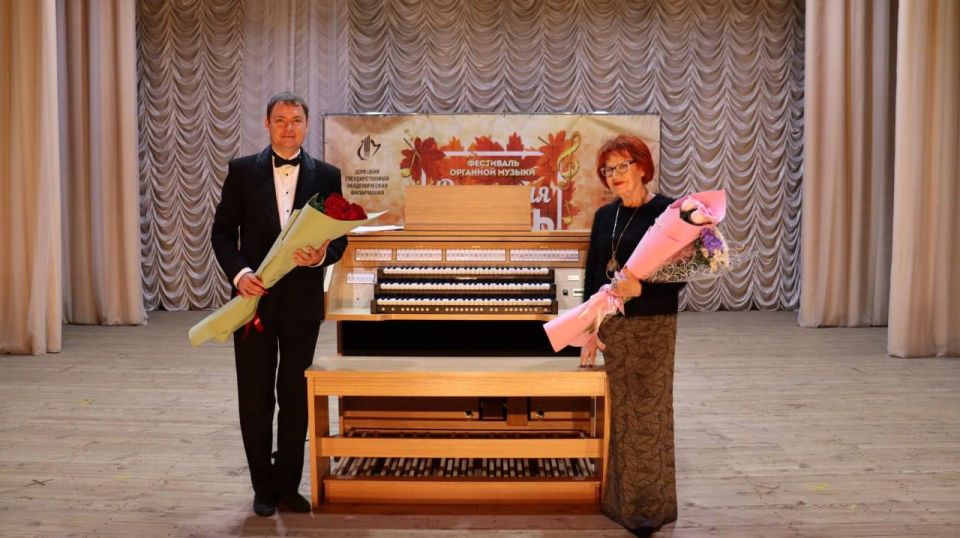 2 октября во Дворце культуры ЯКХЗ (МБУ "ГДК им.В.Г.Кирсановой") состоялось грандиозное событие! 2 октября во Дворце культуры ЯКХЗ (МБУ "ГДК им.В.Г.Кирсановой") состоялось грандиозное событие!