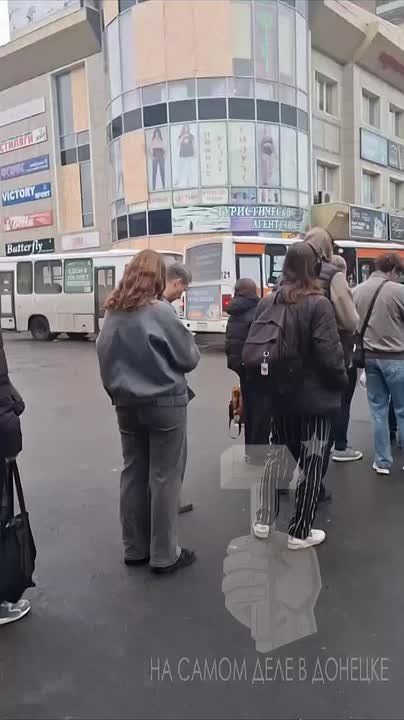 Очередь на маршрут №121 в Макеевке