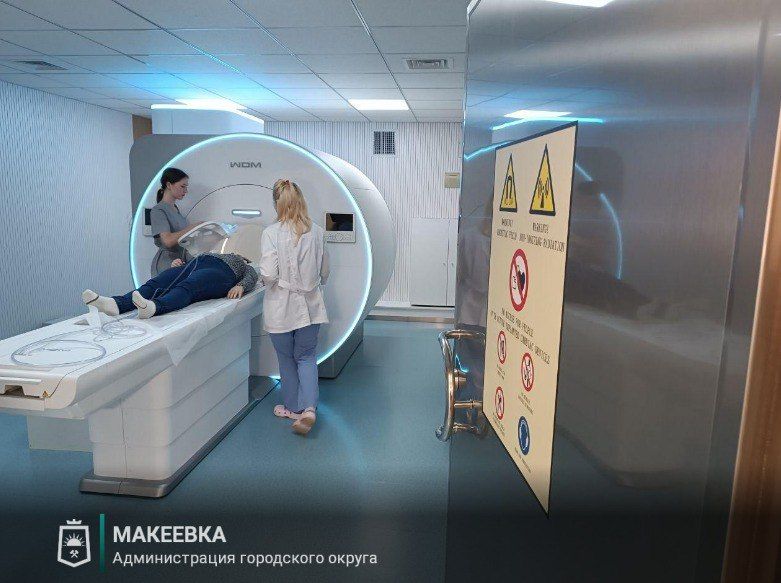 Югорчане помогают в обследовании жителей Макеевки на аппарате МРТ
