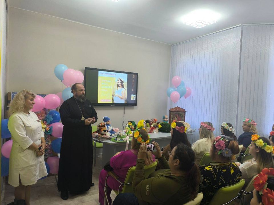 В Макеевке прошла встреча с будущими мамами В Макеевке прошла встреча с будущими мамами