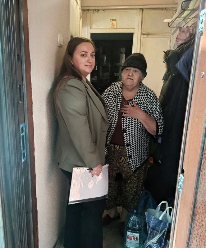 В Советском внутригородском районе городского округа Макеевка активисты «Единой России» отметили день рождения Президента Российской Федерации добрым делом