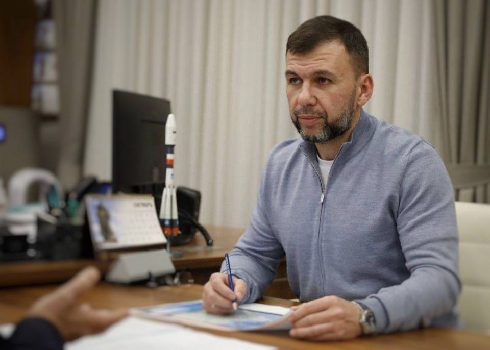 Александр Подгорный: Глава Минстроя России Ирек Файзуллин провел рабочую встречу с Главой ДНР Денисом Пушилиным Александр Подгорный: Глава Минстроя России Ирек Файзуллин провел рабочую встречу с Главой ДНР Денисом Пушилиным