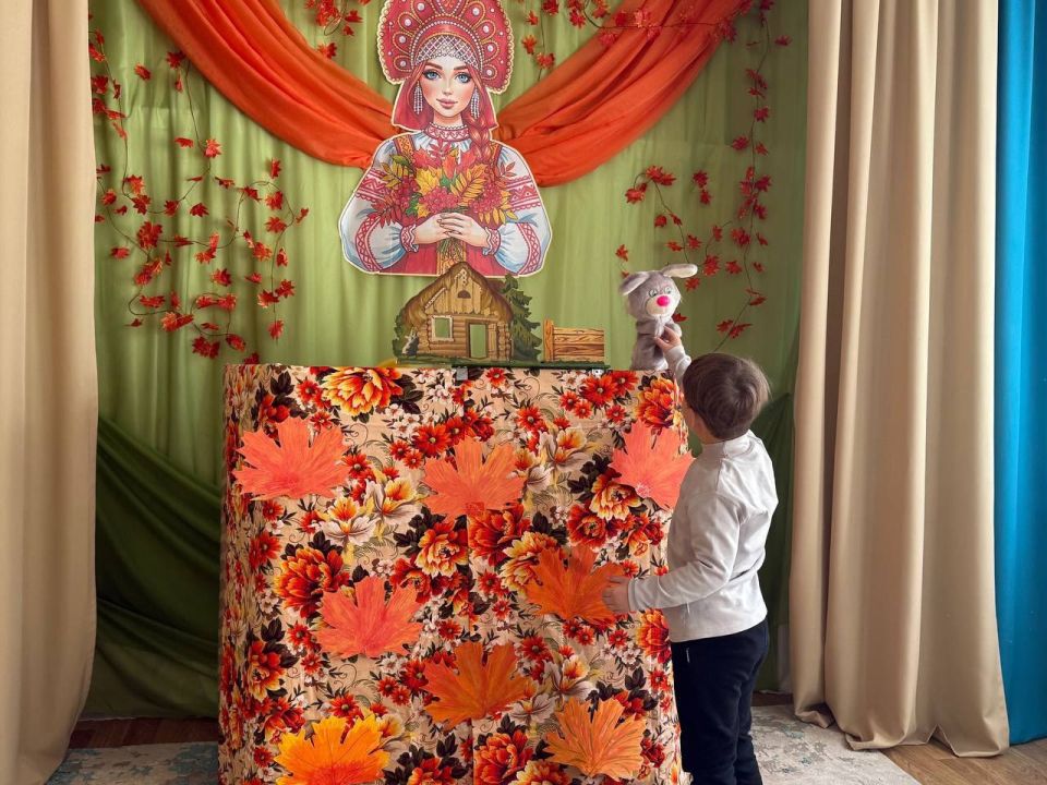 8 октября в Государственном казенном дошкольном образовательном учреждении «Детский сад №168 компенсирующего вида городского округа Макеевка» Донецкой Народной Республики Первичного отделения №542 прошло представление по... 8 октября в Государственном казенном дошкольном образовательном учреждении «Детский сад №168 компенсирующего вида городского округа Макеевка» Донецкой Народной Республики Первичного отделения №542 прошло представление по...