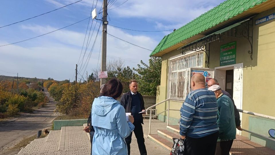В рамках поручения Главы Республики Дениса Пушилина, в Кировском внутригородском районе продолжаются встречи с населением на подведомственной территории