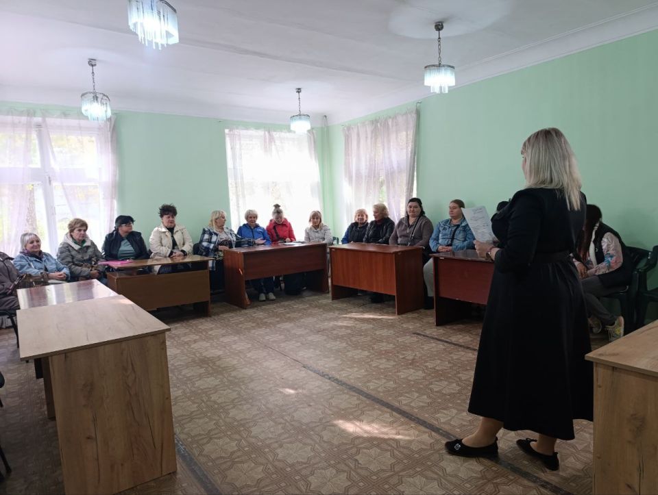 Сегодня, 8 октября, спикер Светлана Федирко провела встречу по адресу: г.о. Макеевка, г. Макеевк, ул. 301 Донецкой Дивизии, 7 Сегодня, 8 октября, спикер Светлана Федирко провела встречу по адресу: г.о. Макеевка, г. Макеевк, ул. 301 Донецкой Дивизии, 7