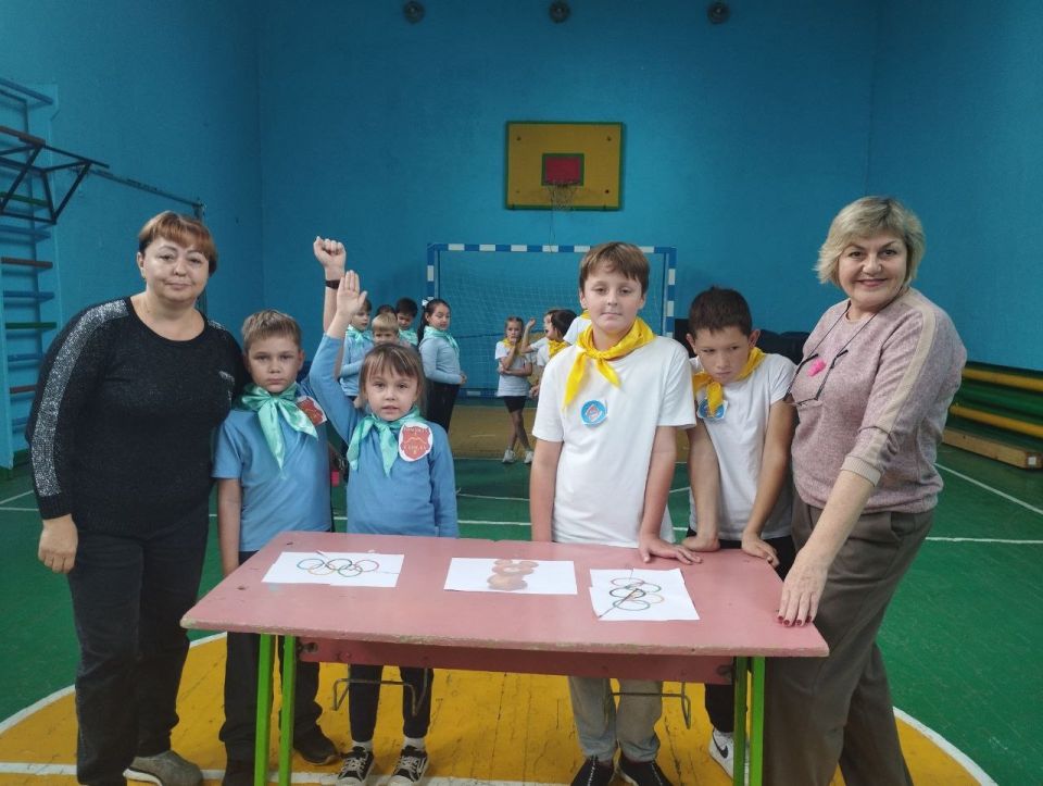 АКЦИЯ "1000 ДОБРЫХ ДЕЛ". 08 октября 2025 года в ГБОУ "ОШ № 109 Г.О. МАКЕЕВКА" были проведены спортивные соревнования в начальной школе между 2-А и 3-А классами АКЦИЯ "1000 ДОБРЫХ ДЕЛ". 08 октября 2025 года в ГБОУ "ОШ № 109 Г.О. МАКЕЕВКА" были проведены спортивные соревнования в начальной школе между 2-А и 3-А классами