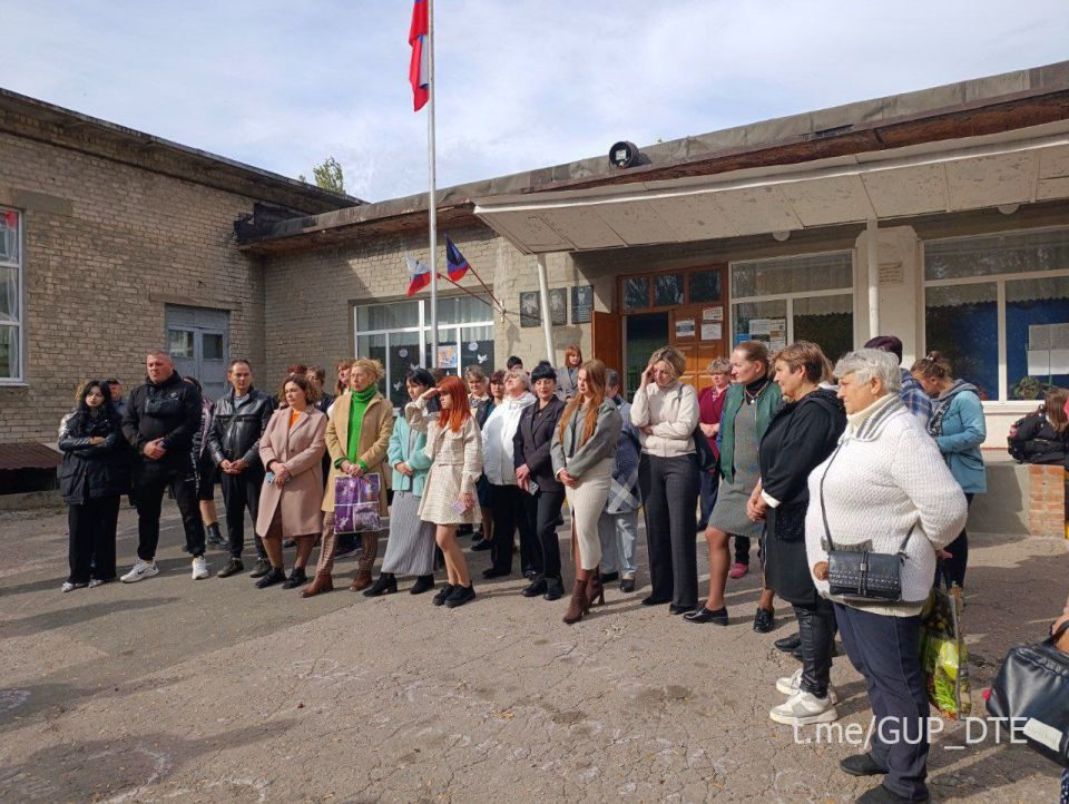 ОТКРЫТЫЙ ДИАЛОГ С ПОТРЕБИТЕЛЯМИ «ДОНБАССТЕПЛОЭНЕРГО» ОТКРЫТЫЙ ДИАЛОГ С ПОТРЕБИТЕЛЯМИ «ДОНБАССТЕПЛОЭНЕРГО»