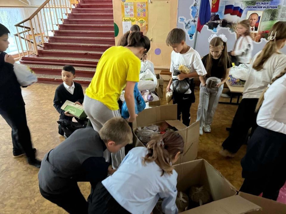 1000 ДОБРЫХ ДЕЛ. В рамках Акции "1000 ДОБРЫХ ДЕЛ" учащиеся ГБОУ "НШ № 5 Г.О. МАКЕЕВКА" приняли участие в сборе помощи для бездомных животных приюта "ПИФ" 1000 ДОБРЫХ ДЕЛ. В рамках Акции "1000 ДОБРЫХ ДЕЛ" учащиеся ГБОУ "НШ № 5 Г.О. МАКЕЕВКА" приняли участие в сборе помощи для бездомных животных приюта "ПИФ"