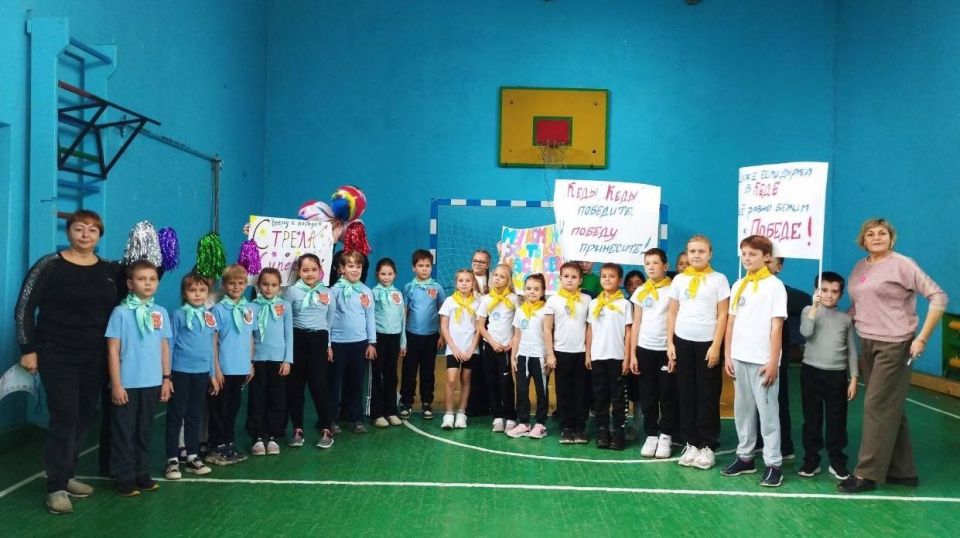 АКЦИЯ "1000 ДОБРЫХ ДЕЛ". 08 октября 2025 года в ГБОУ "ОШ № 109 Г.О. МАКЕЕВКА" были проведены спортивные соревнования в начальной школе между 2-А и 3-А классами АКЦИЯ "1000 ДОБРЫХ ДЕЛ". 08 октября 2025 года в ГБОУ "ОШ № 109 Г.О. МАКЕЕВКА" были проведены спортивные соревнования в начальной школе между 2-А и 3-А классами