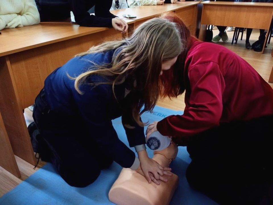 На базе Донецкого транспортно-технологического колледжа и Макеевского педагогического колледжа состоялись встречи добровольцев Донецкого РО ВСКС со студентами На базе Донецкого транспортно-технологического колледжа и Макеевского педагогического колледжа состоялись встречи добровольцев Донецкого РО ВСКС со студентами