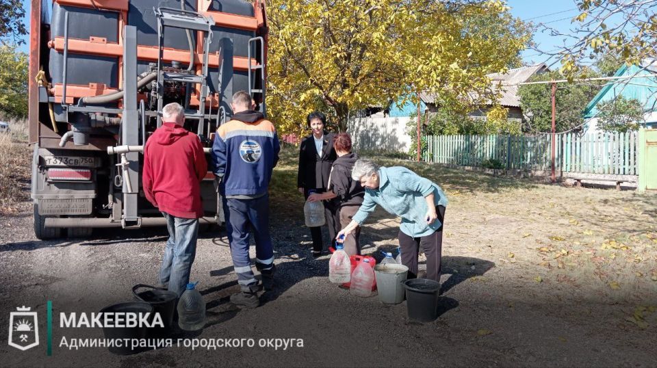 Депутаты Макеевского городского совета продолжают осуществлять контроль за доставкой воды