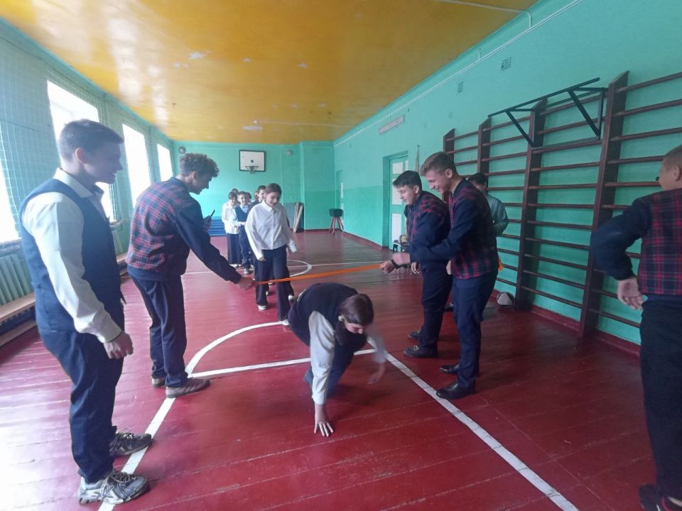 10 октября 2025 года, в рамках Республиканской акции «Учиться в Донбассе», проводимой по инициативе Главы Донецкой Народной Республики Пушилина Д.В., в рамках проекта «Дети детям», в общеобразовательных организациях... 10 октября 2025 года, в рамках Республиканской акции «Учиться в Донбассе», проводимой по инициативе Главы Донецкой Народной Республики Пушилина Д.В., в рамках проекта «Дети детям», в общеобразовательных организациях...