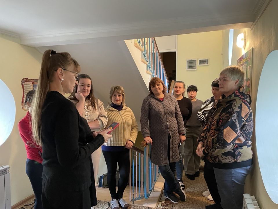 Сегодня,13 октября,спикер Эвелина Мотрук провела встречу с жителями по адресу: г.о. Макеевка, г. Макеевка, ул. Макарова, д.69а. ... Сегодня,13 октября,спикер Эвелина Мотрук провела встречу с жителями по адресу: г.о. Макеевка, г. Макеевка, ул. Макарова, д.69а. ...