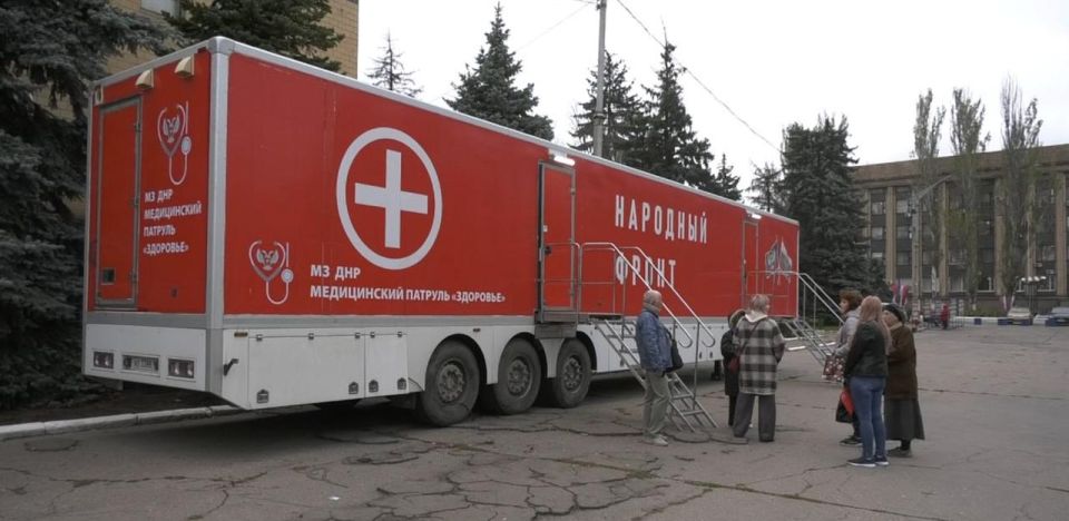 «Автопоезд здоровья» отправился в Торез