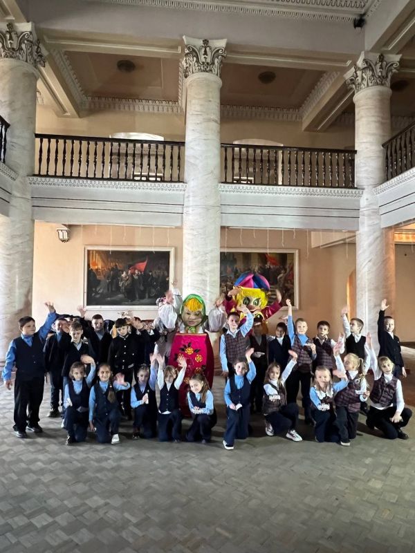 Сегодня в отделе культурно-досуговой деятельности МБУ «ГДК им. В.Г.Кирсановой» прошла игровая программа «Веселый Покров» Сегодня в отделе культурно-досуговой деятельности МБУ «ГДК им. В.Г.Кирсановой» прошла игровая программа «Веселый Покров»