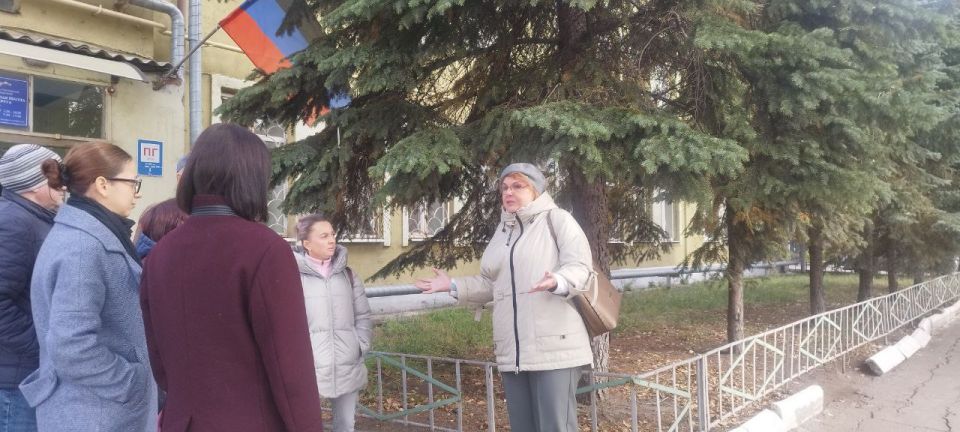 Сегодня, 14 октября, депутат Макеевского городского совета Татьяна Репунова провела встречу по адресу: г.о. Макеевка, г. Макеевка, ул. Артема, 105