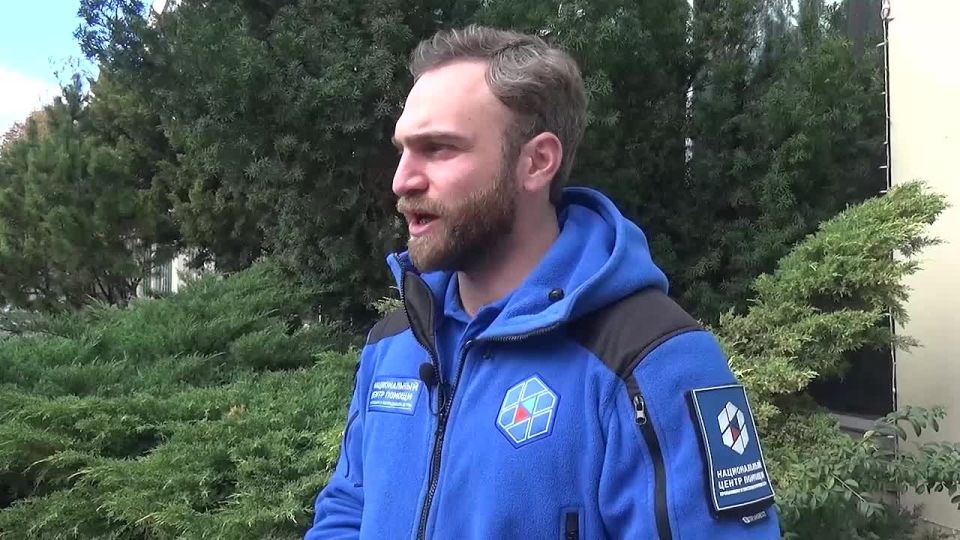 Александр Подгорный: По нашему приглашению в Республику прибыли 11 врачей Национального центра помощи пропавшим и пострадавшим детям