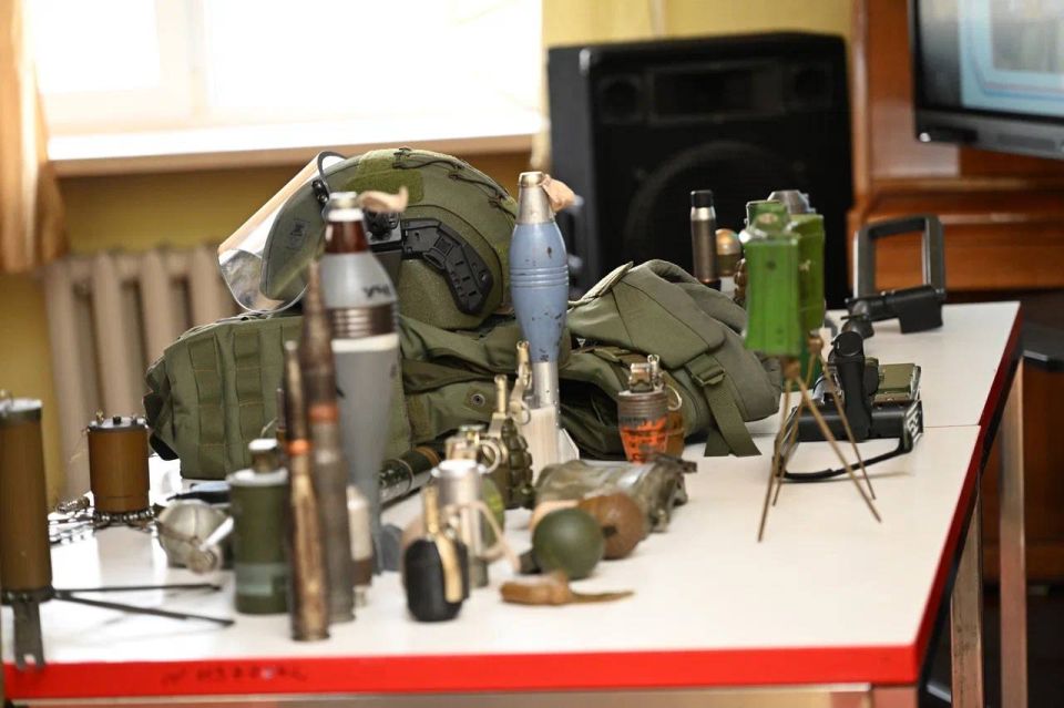 Александр Подгорный: По нашему приглашению в Республику прибыли 11 врачей Национального центра помощи пропавшим и пострадавшим детям Александр Подгорный: По нашему приглашению в Республику прибыли 11 врачей Национального центра помощи пропавшим и пострадавшим детям