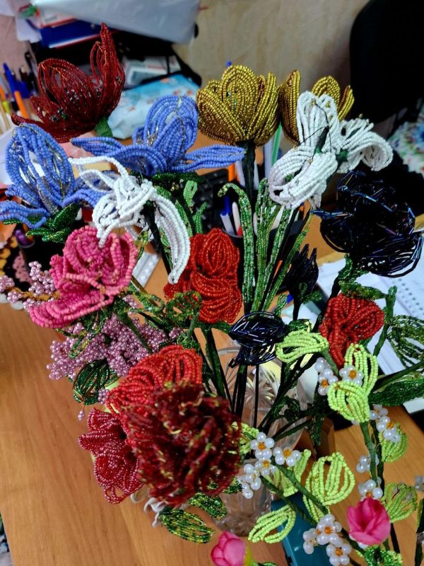 Валентина Харлашка: Сегодня, 15 октября, в Международный день белой трости, совместно с депутатом Народного Совета Ковтыриным Александром, руководителем Совета женщин города Макеевки Ириной Сидякиной посетили Макеевскую... Валентина Харлашка: Сегодня, 15 октября, в Международный день белой трости, совместно с депутатом Народного Совета Ковтыриным Александром, руководителем Совета женщин города Макеевки Ириной Сидякиной посетили Макеевскую...