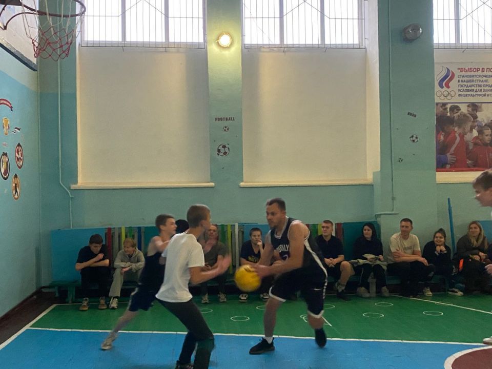 В Государственном бюджетном общеобразовательном учреждении «Основная школа № 90 городского округа Макеевка» Донецкой Народной Республики, в рамках проекта «Крепкая семья» Всероссийской политической партии «Единая Россия»... В Государственном бюджетном общеобразовательном учреждении «Основная школа № 90 городского округа Макеевка» Донецкой Народной Республики, в рамках проекта «Крепкая семья» Всероссийской политической партии «Единая Россия»...