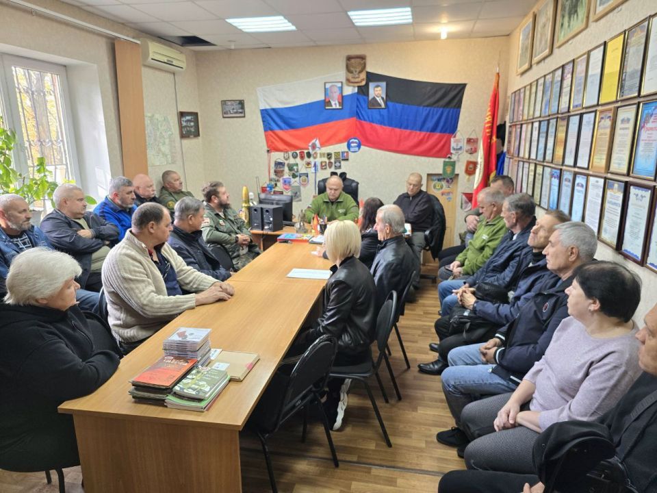 Дмитрий Огилец: 18 октября 2025 года состоялось очередное расширенное правление Макеевской городской организации Общероссийской общественной организации «Российский Союз ветеранов Афганистана и специальных военных операций».