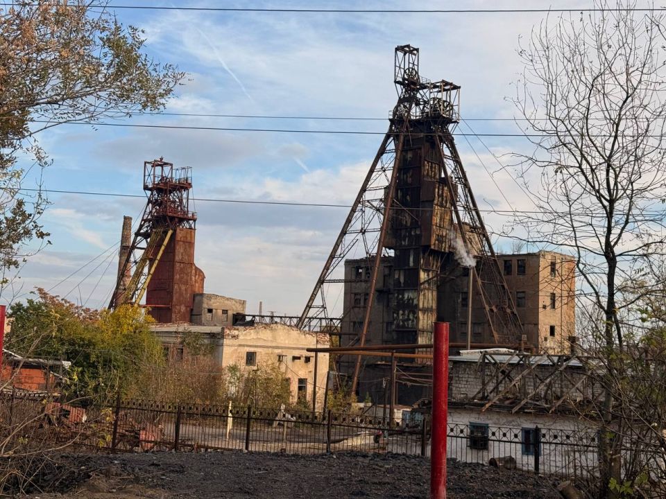 Владислав Ключаров: Сегодня состоялся ввод в эксплуатацию 1-й восточной лавы пласта на шахте «Чайкино» Владислав Ключаров: Сегодня состоялся ввод в эксплуатацию 1-й восточной лавы пласта на шахте «Чайкино»