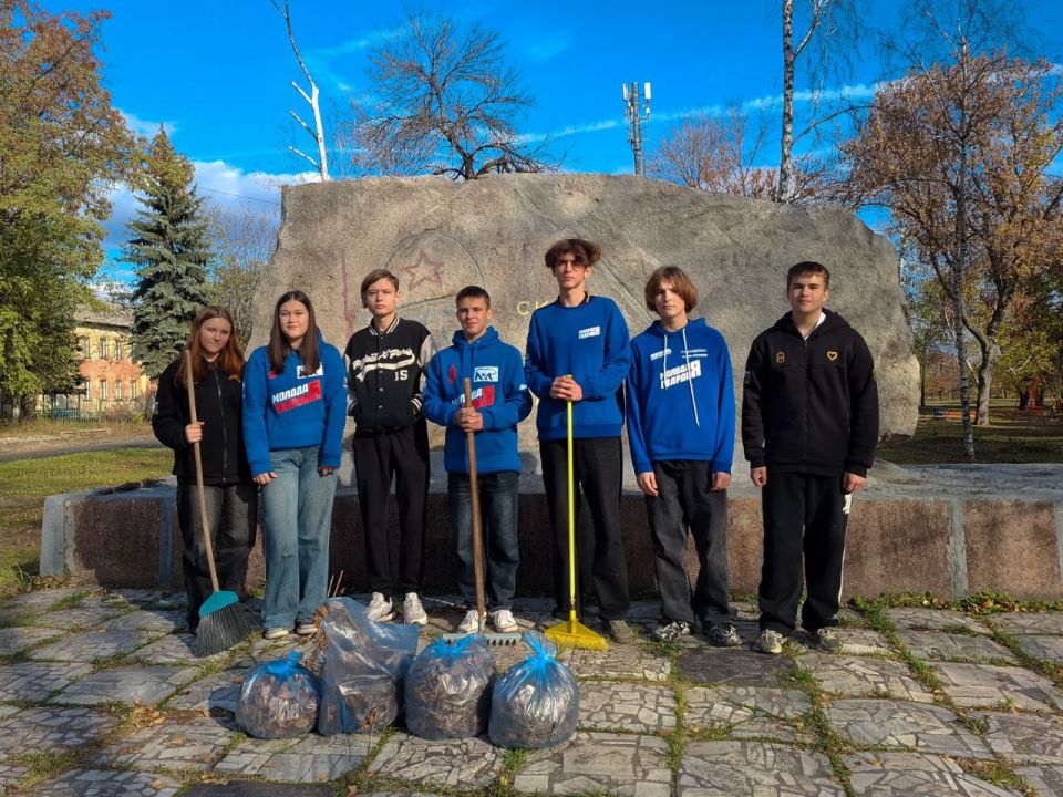 Сохраняем чистоту памятных мест! Сохраняем чистоту памятных мест!