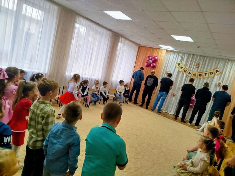 19 октября 2025 года в России отмечается День отца 19 октября 2025 года в России отмечается День отца