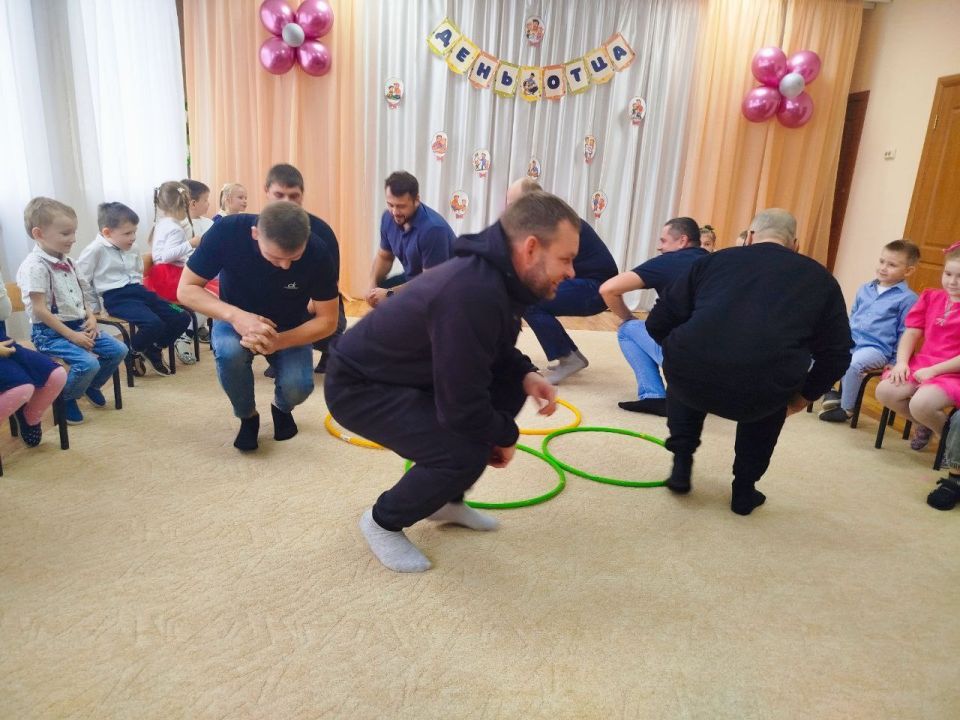 19 октября 2025 года в России отмечается День отца 19 октября 2025 года в России отмечается День отца