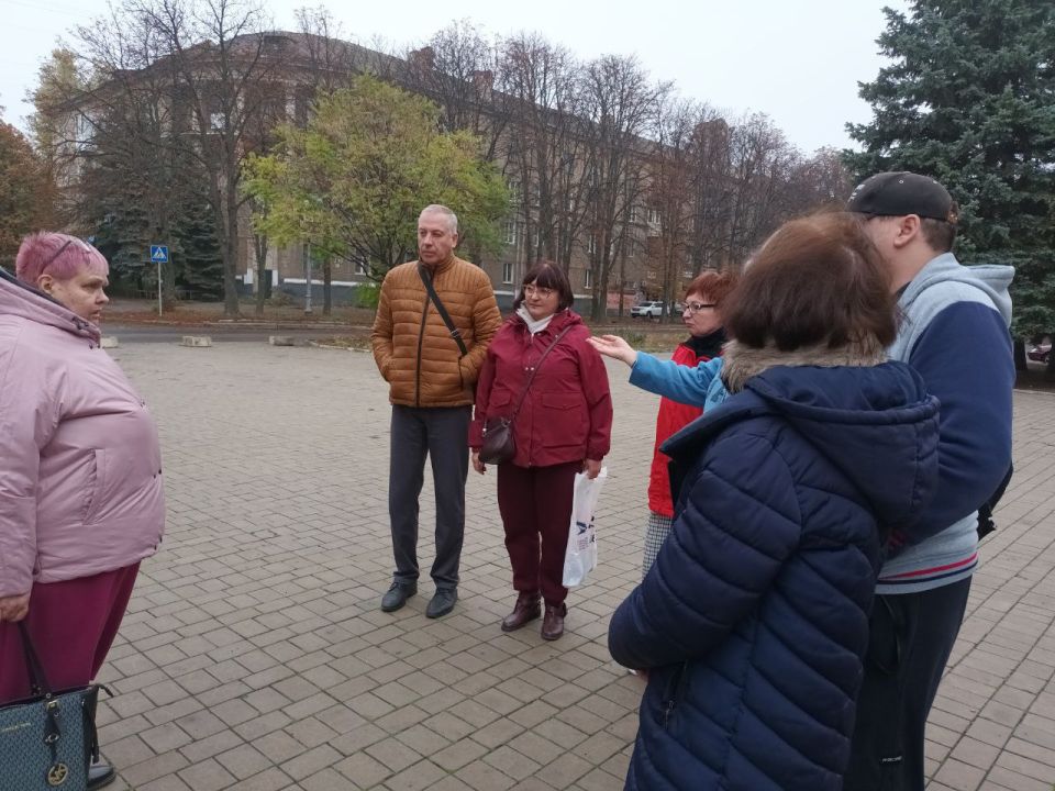 По поручению Главы ДНР Дениса Пушилина, в Кировском внутригородском районе продолжаются встречи с населением на подведомственной территории По поручению Главы ДНР Дениса Пушилина, в Кировском внутригородском районе продолжаются встречи с населением на подведомственной территории